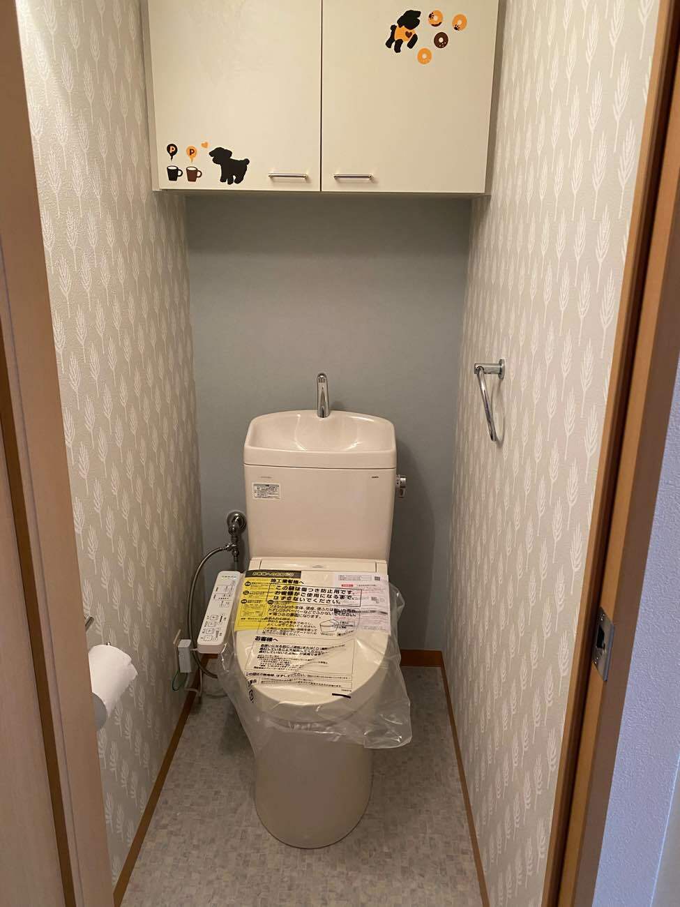 【埼玉県吉川市】M様邸トイレ交換工事が完了しました。TOTO ピュアレスト 画像