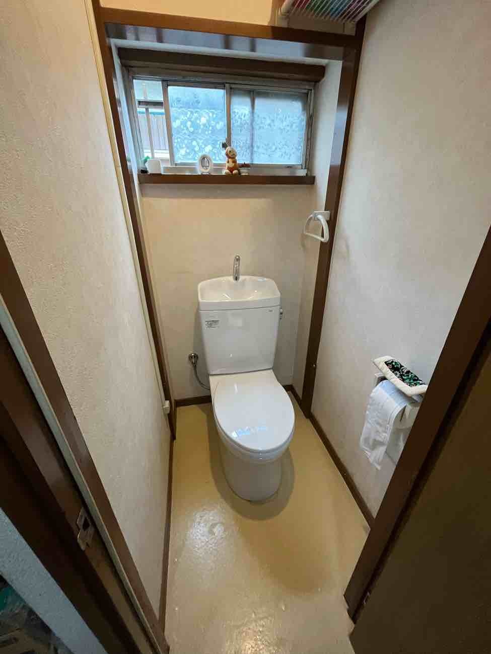 【埼玉県三郷市】A様邸トイレ交換工事が完了しました。TOTO ピュアレストQR 画像
