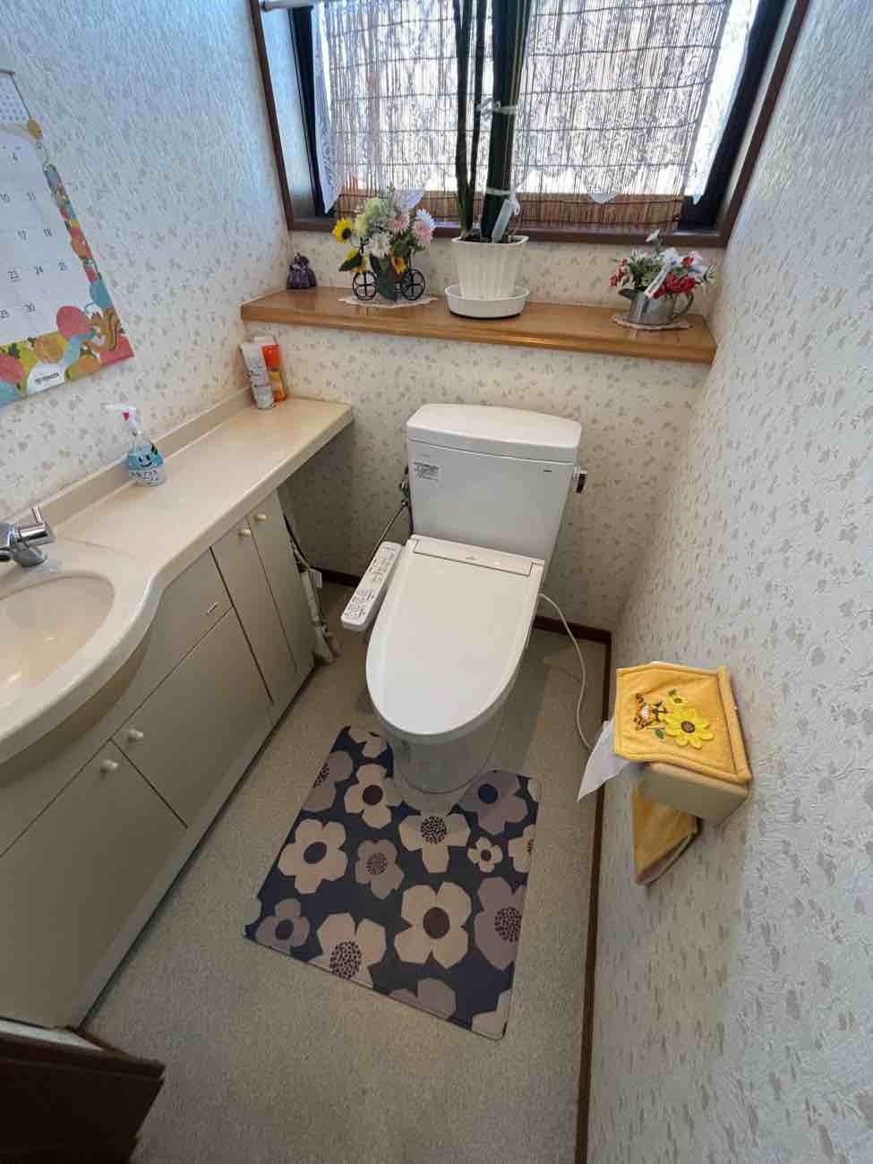 【埼玉県三郷市】A様邸トイレ交換工事が完了しました。TOTO ピュアレストQR 画像
