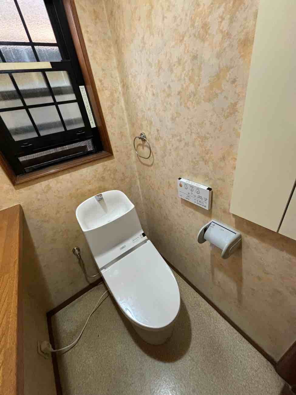 【埼玉県三郷市】U様邸トイレ交換工事が完了しました。TOTO ウォシュレット一体形GG 画像