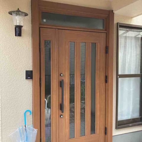 【埼玉県吉川市】K様邸玄関ドア交換工事が完了しました。YKKAP アイキャッチ画像