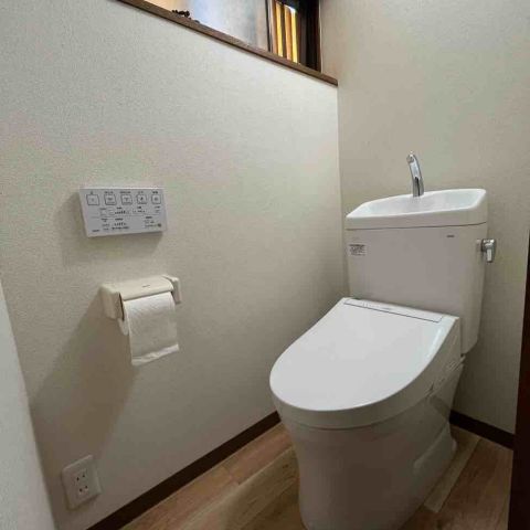 【埼玉県吉川市】K様邸トイレ交換工事が完了しました。TOTO ピュアレストQR アイキャッチ画像