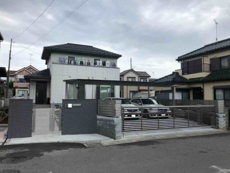 【埼玉県北葛飾郡松伏町】カーポート、ワイドオーバードア、外構工事は完了しました。
