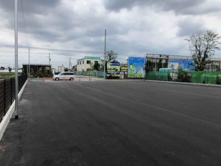 【埼玉県三郷市】S様駐車場造成工事は完了しました。