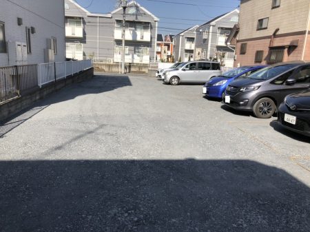 【東京都足立区】I様砕石敷駐車場造成工事は完了しました。