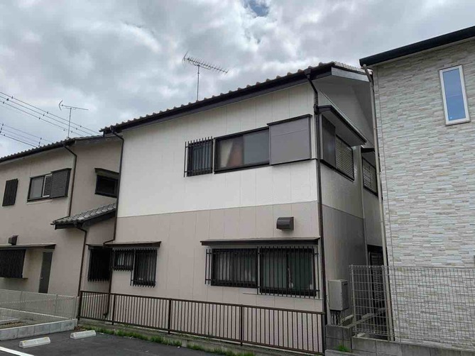 【埼玉県吉川市】N様邸外壁塗装面格子交換戸袋ガルバリウム平板張り工事