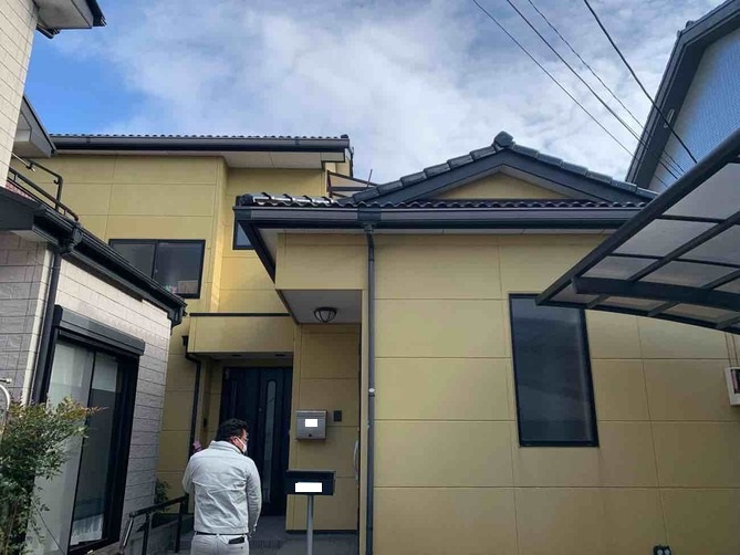 【埼玉県八潮市】Y様邸外壁塗装工事が始まります。パーフェクトトップ 日本ペイント
