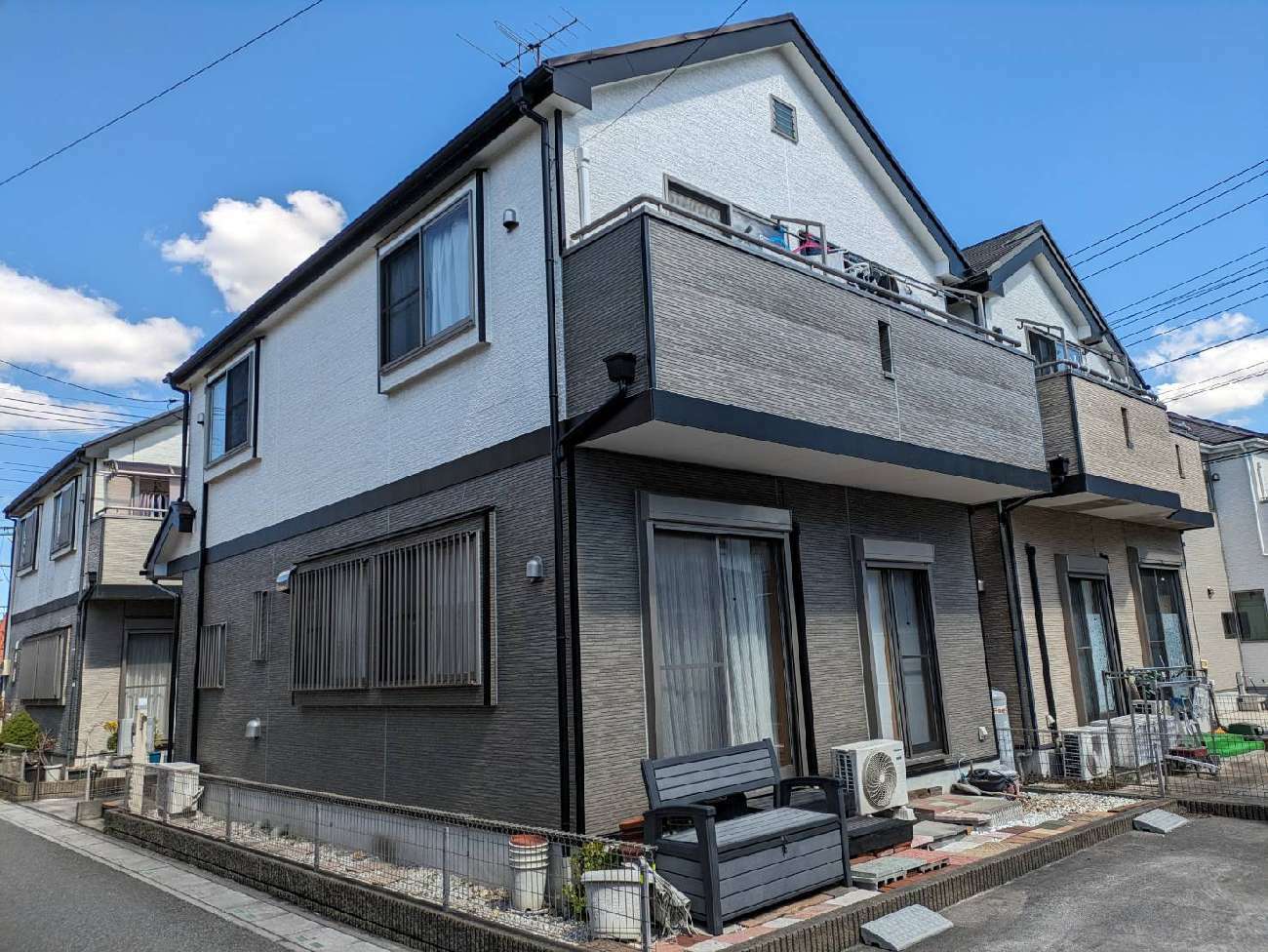 【埼玉県三郷市】Y様邸雪被害による雨樋破損、交換工事と屋根点検を行いました。