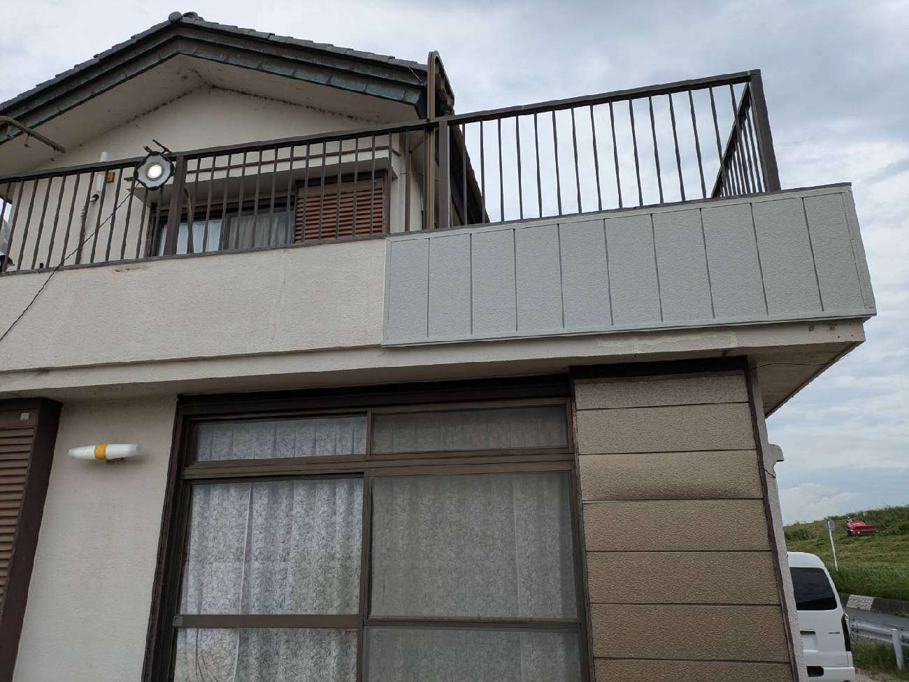 【埼玉県三郷市】H様邸外壁補修工事が完了しました。