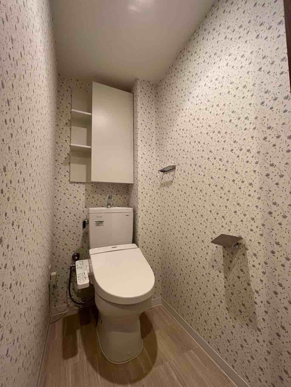 【埼玉県三郷市】O様邸トイレクロス張替工事