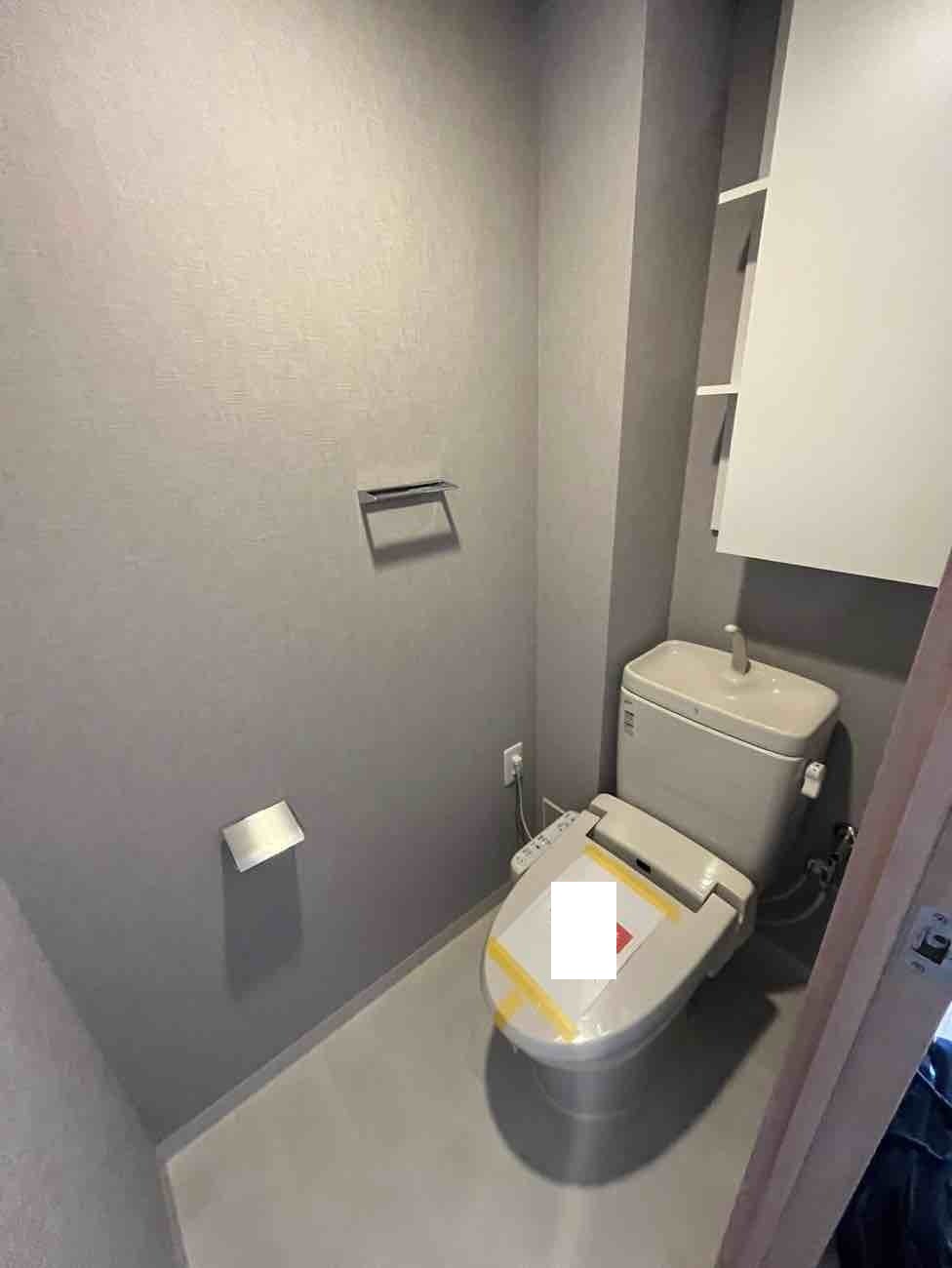 【埼玉県三郷市】I様邸トイレ交換工事がはじまります。リクシル アメージュZ