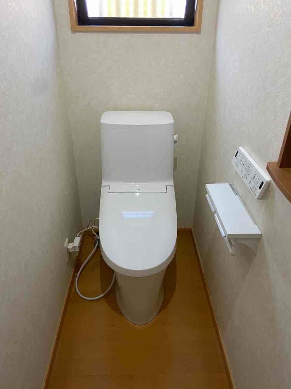 【埼玉県三郷市】M様邸トイレ交換工事 LIXIL アメージュ