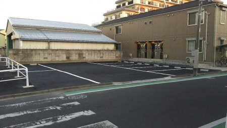 【東京都足立区】I様駐車場造成工事(アスファルト舗装)が完了しました。