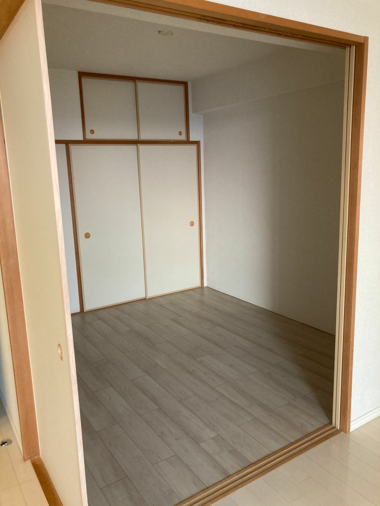 【埼玉県八潮市】M様邸マンション内装和室から洋室に変更工事が完了しました。