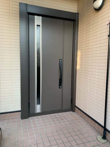 【埼玉県吉川市】S様邸玄関ドア工事 リクシル リシェント