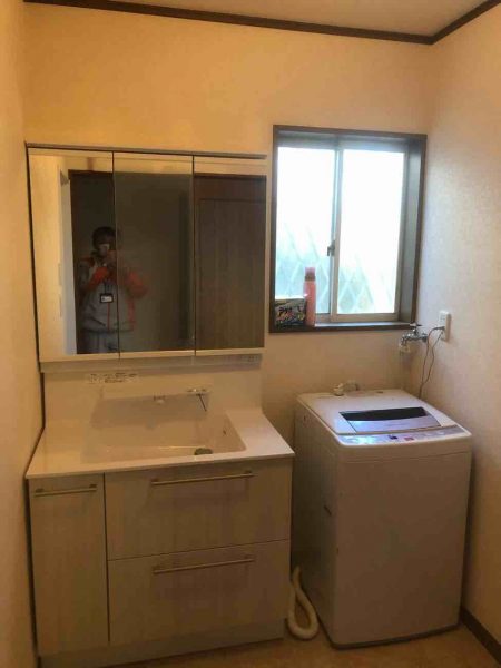 【埼玉県越谷市】M様邸洗面化粧台交換工事 TOTO オクターブ W900