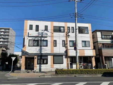 【埼玉県春日部市】T様耳鼻科病院看板移設工事を行いました。