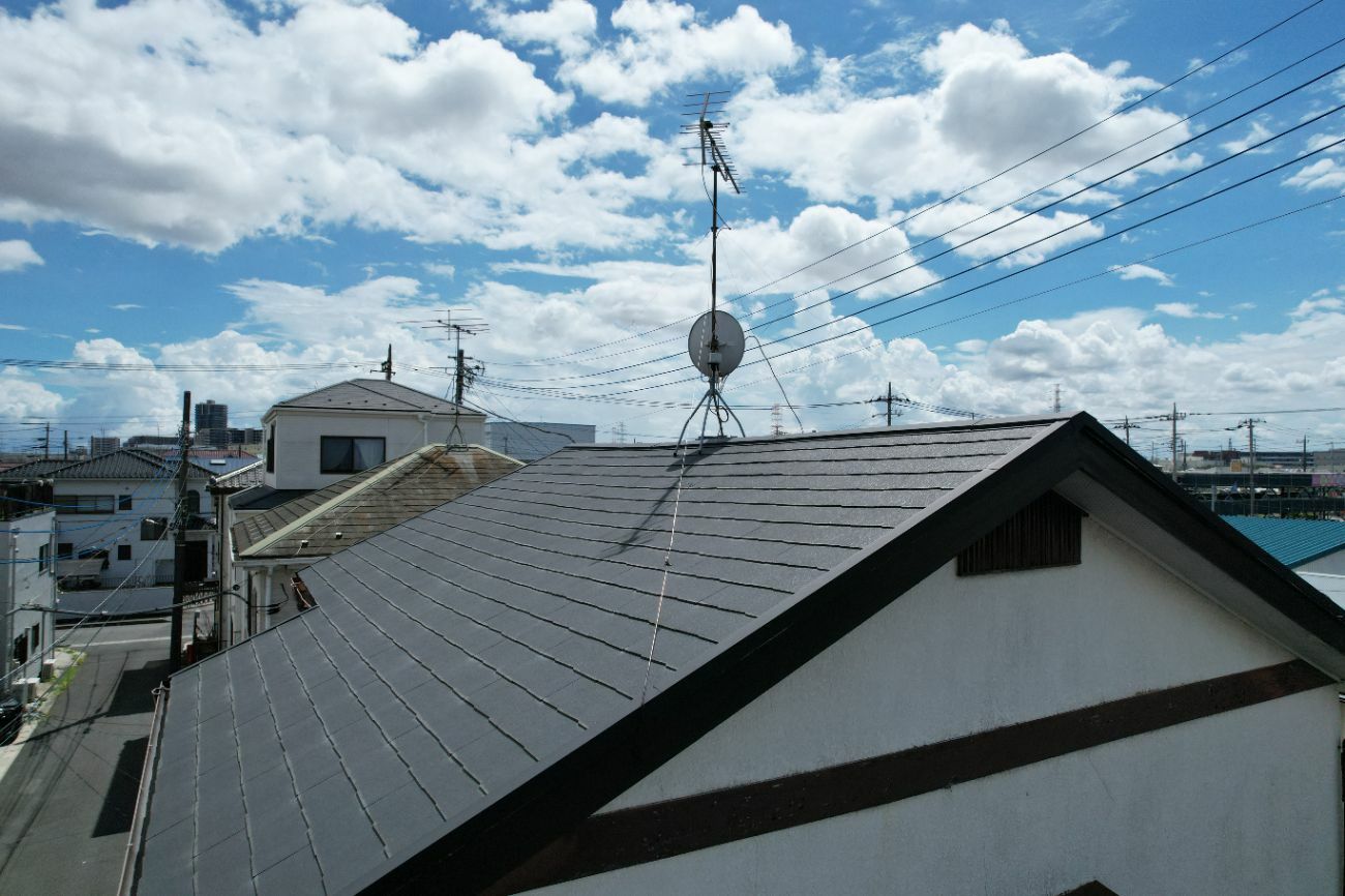 【埼玉県三郷市】当社OBのI様邸の無料屋根ドローン点検を行いました。