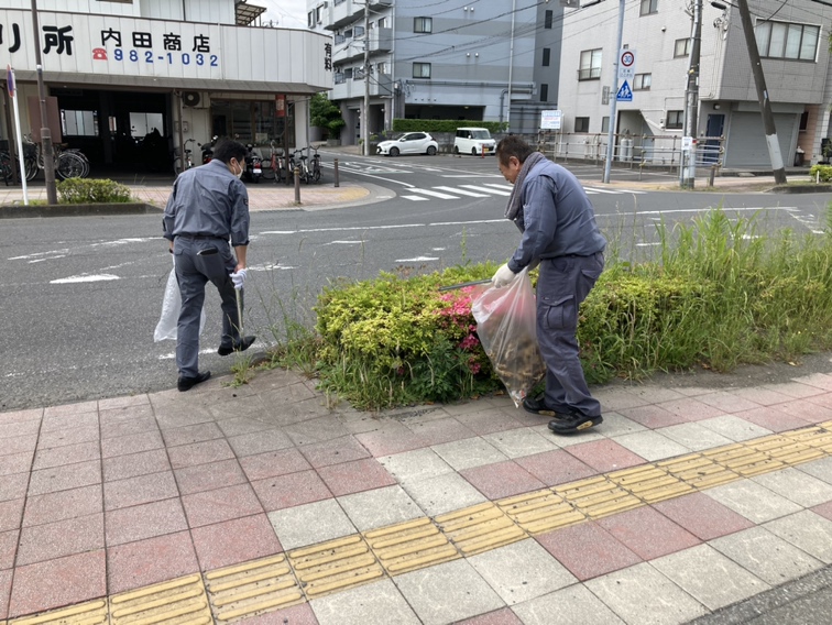 【埼玉県吉川市】地元木売町会の清掃活動に参加しました。