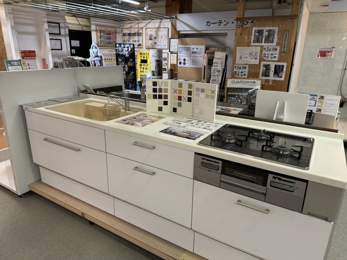 【埼玉県三郷市】ショールーム展示品 トクラスBb キッチン工事費込み税込55万円で販売中です