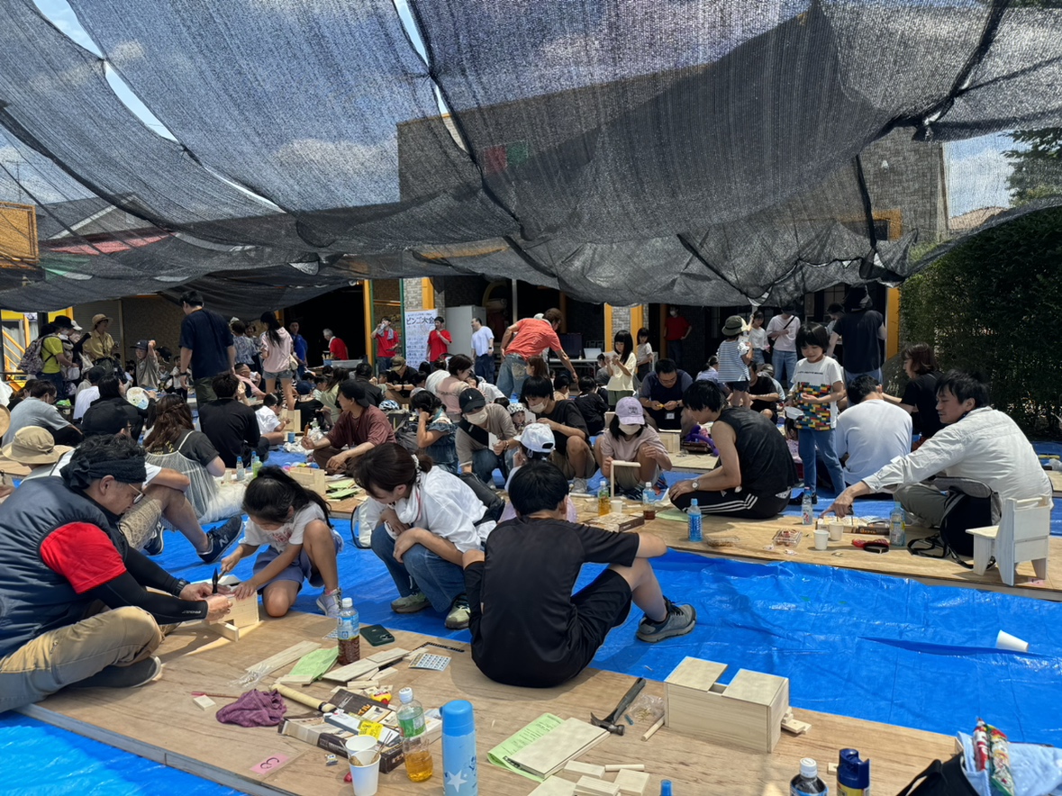【埼玉県三郷市】夏のお客様感謝祭親子工作祭りを行いました。