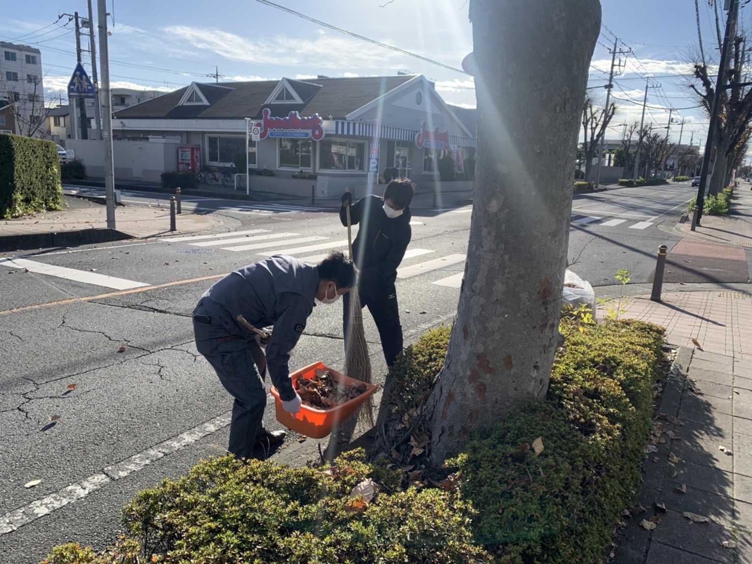 【埼玉県吉川市】木売公園付近の環境整備活動を行いました。