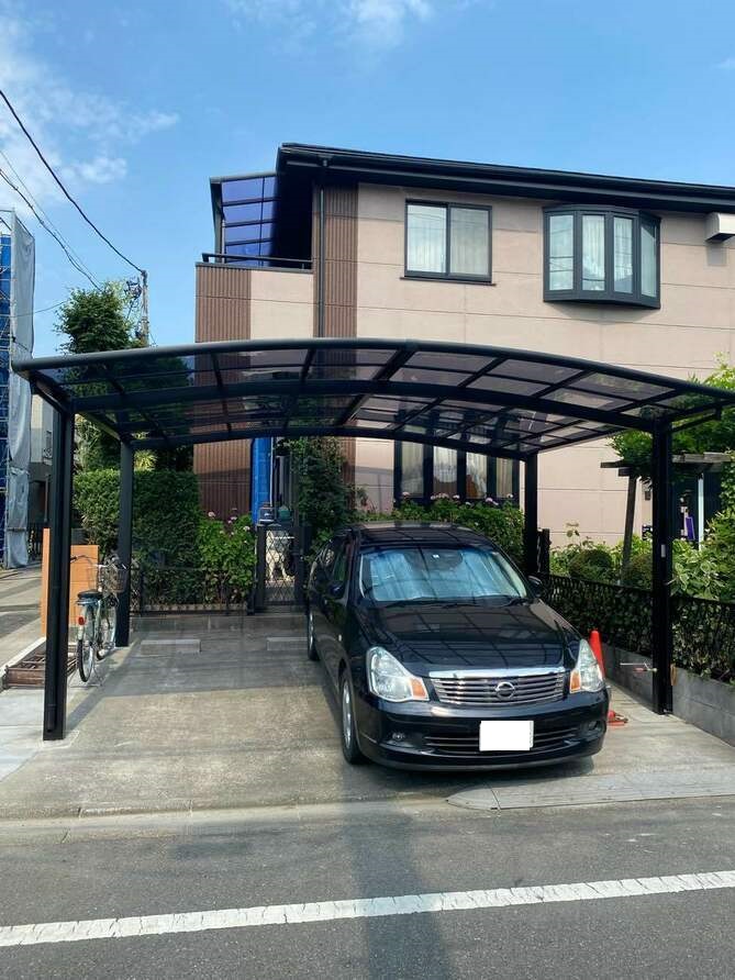 【東京都足立区】Y様邸カーポート設置工事を行いました。LIXiL ネスカR2台用
