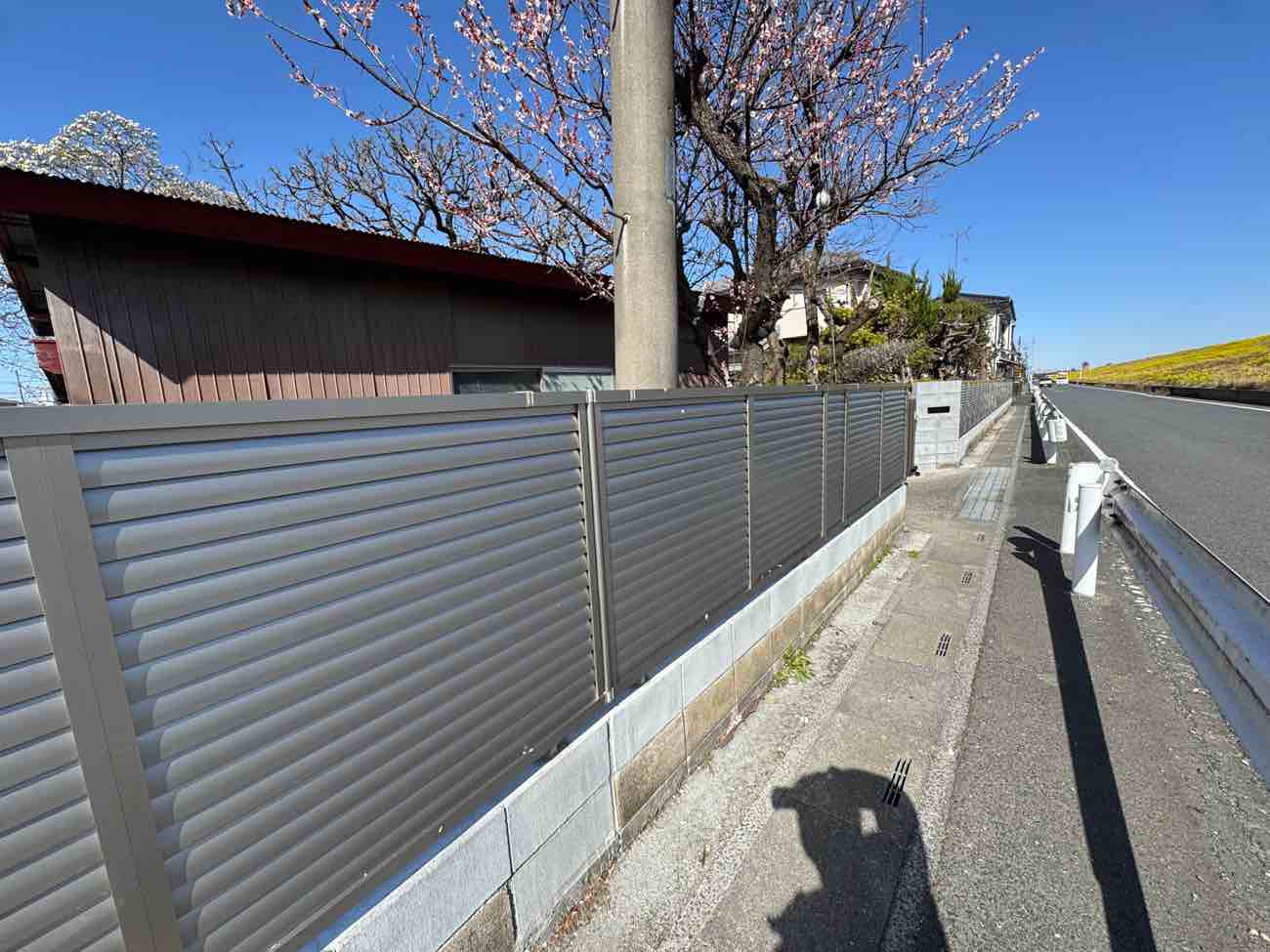 【埼玉県三郷市】プライバシーを守る。LIXIL フェンスAB YL型へのリフォーム