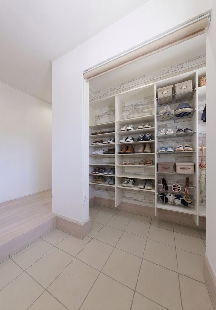 収納不足を解消！S様邸に学ぶ「玄関アップデート」の秘訣