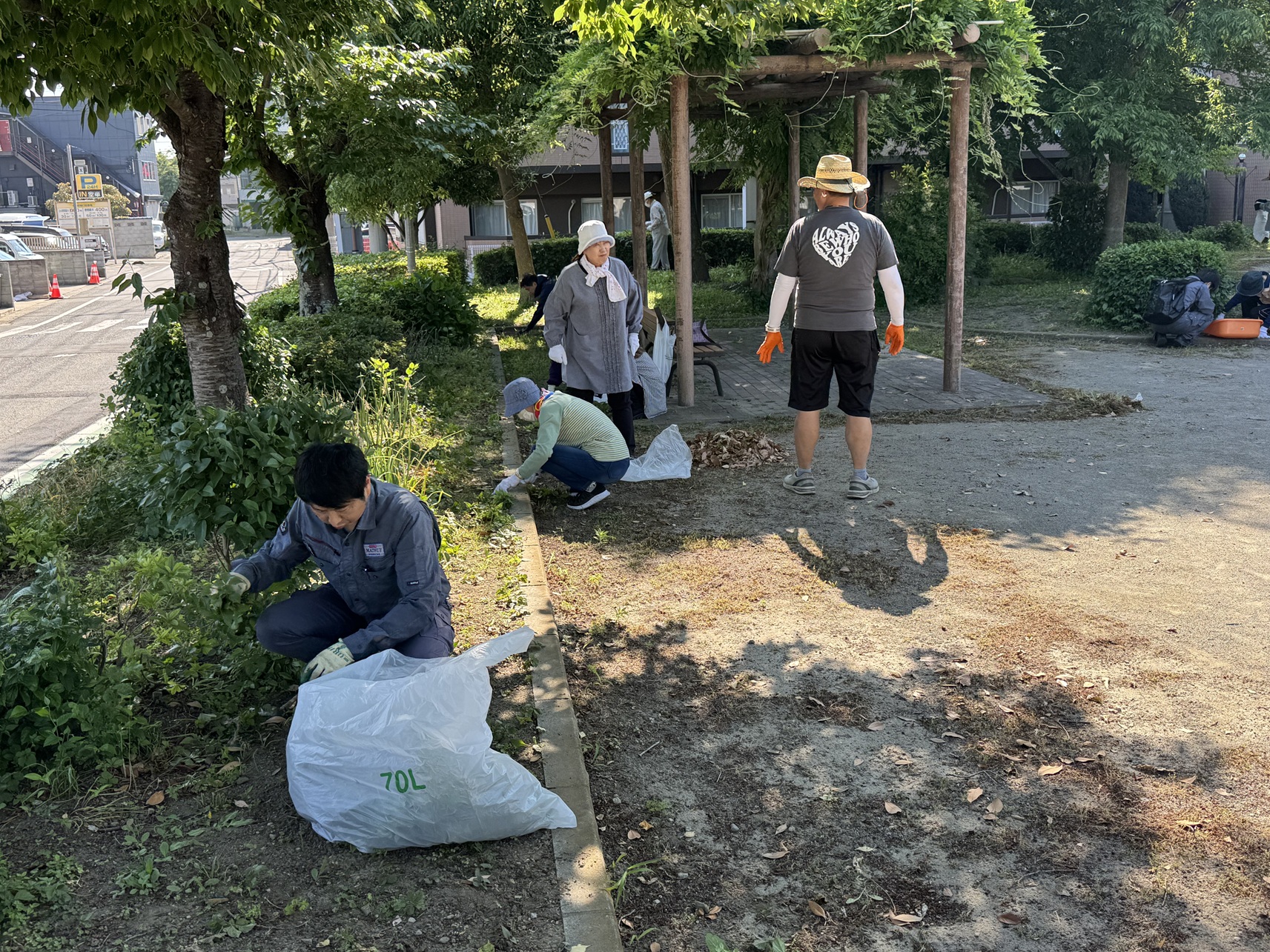 【地域密着】吉川市・木売第二公園の美化活動を行いました。