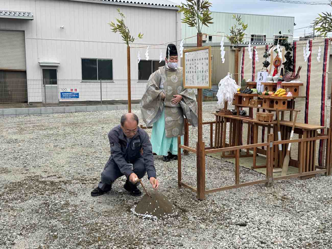 【現場レポート】埼玉県三郷市にてT様倉庫新築工事の地鎮祭を執り行いました｜住まいから事業用施設まで幅広く対応