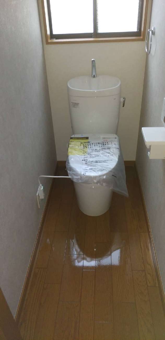 【埼玉県三郷市】K様邸トイレ交換工事 TOTOピュアレストEX 画像