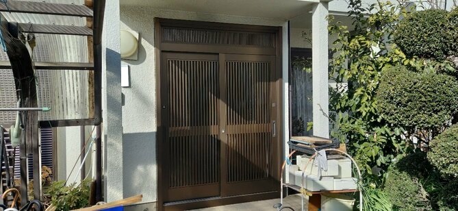 【埼玉県三郷市】I様邸玄関ドア交換工事が完了しました。リクシル リシェント 画像