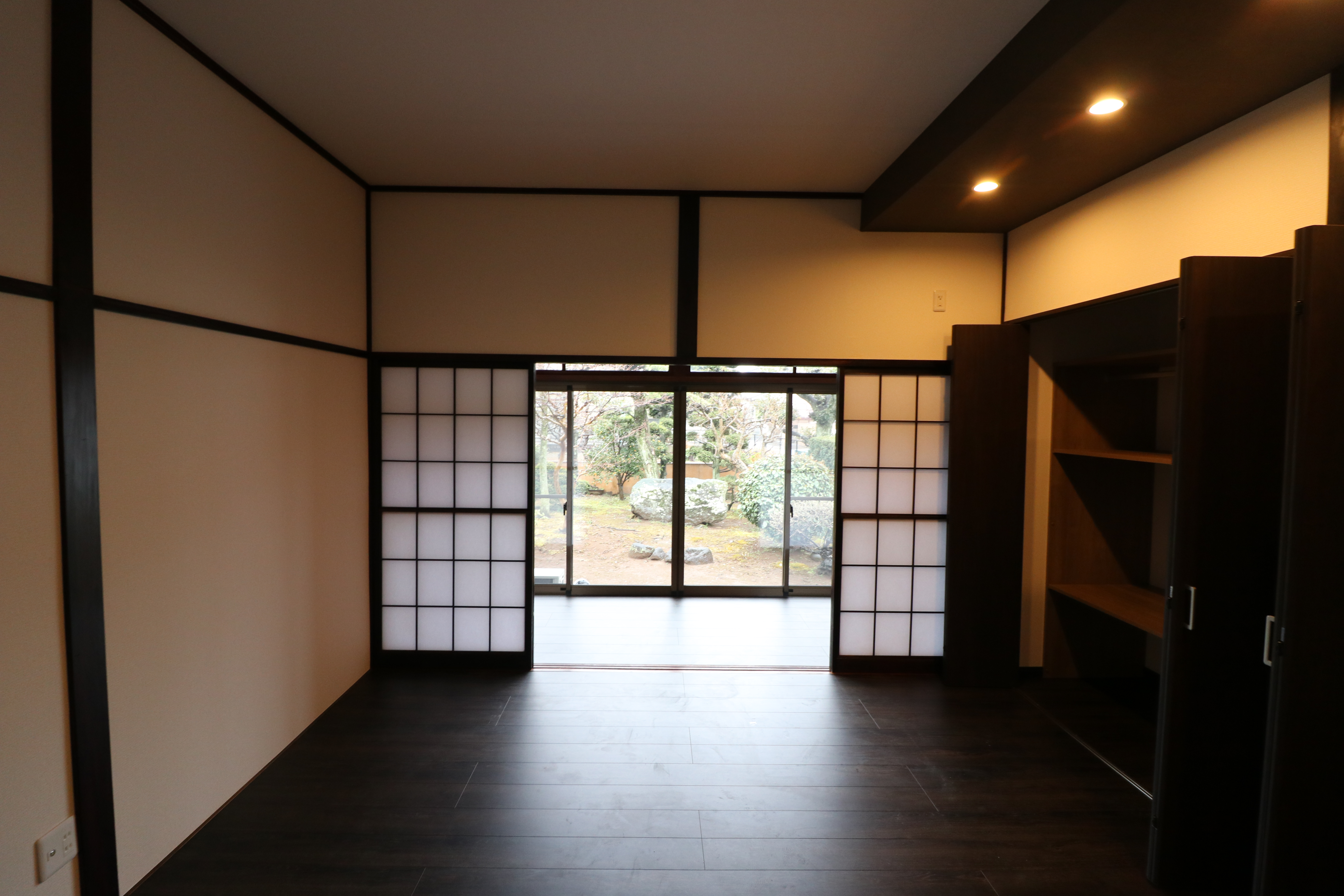 【埼玉県三郷市】K様邸和室から古民家風モダン和室に内装工事が完了しました。 画像