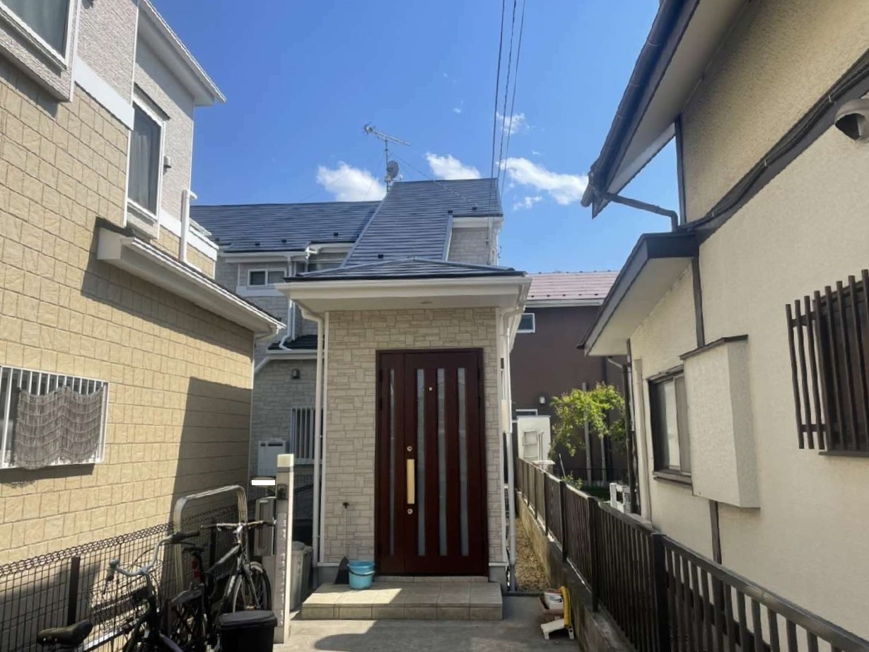 【埼玉県吉川市】I様邸外壁屋根塗装工事が完了しました。UVガードクリア 画像