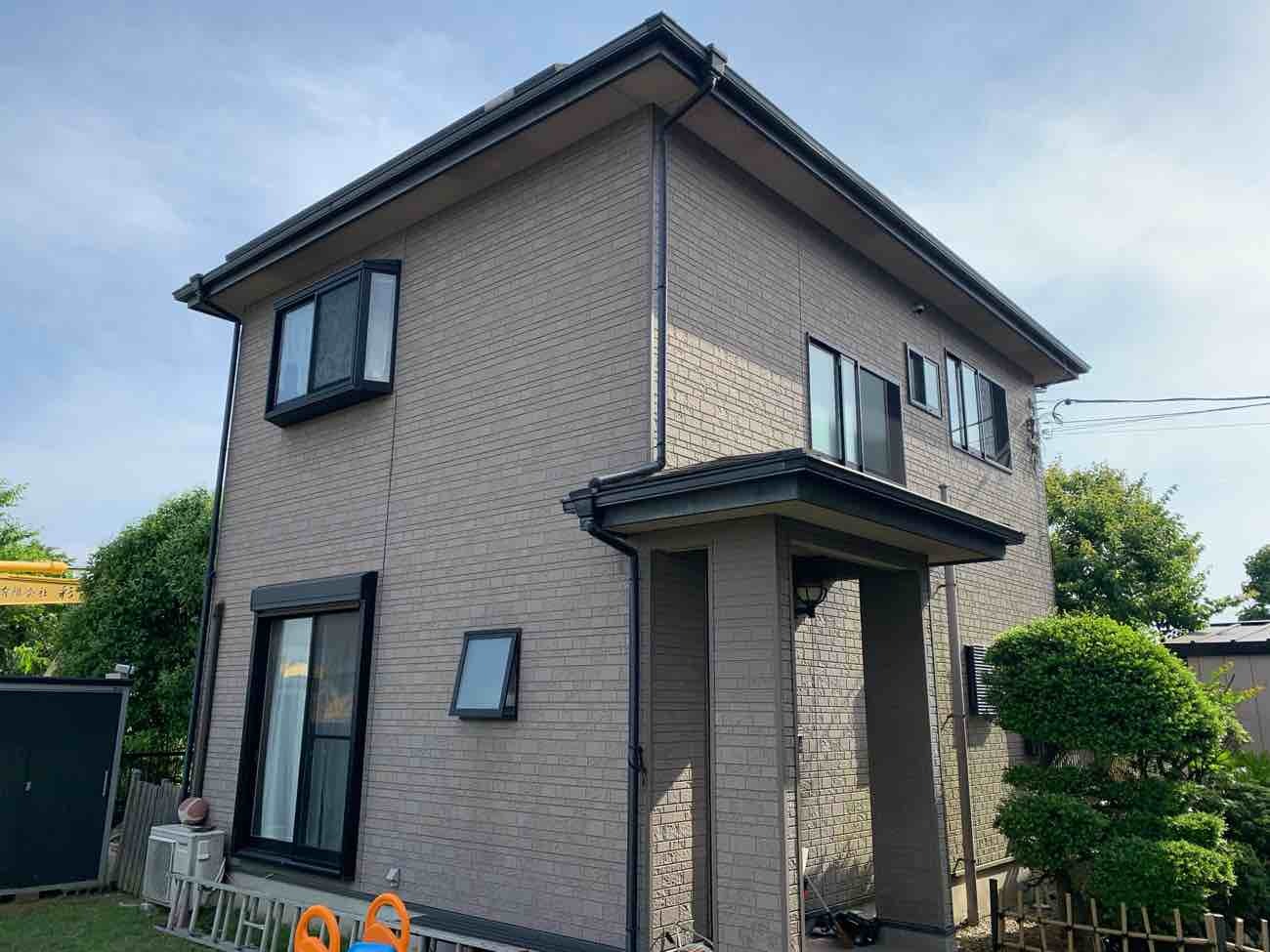 【埼玉県八潮市】N様邸外壁屋根塗装工事が始まります。セラミシリコン 画像
