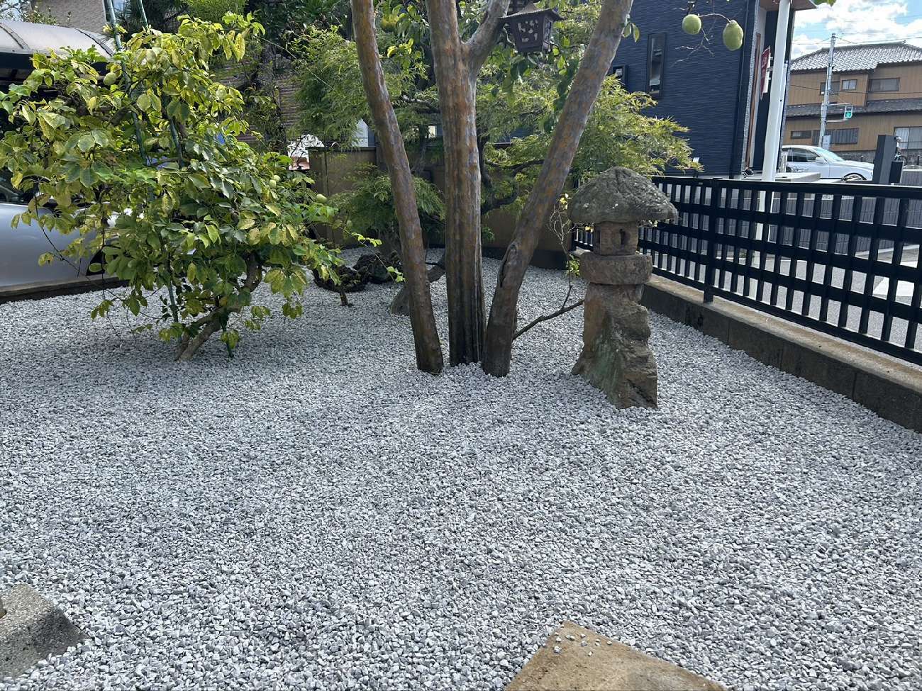 【埼玉県三郷市】S様邸外構工事除草防草シート砕石工事が完了しました。 画像
