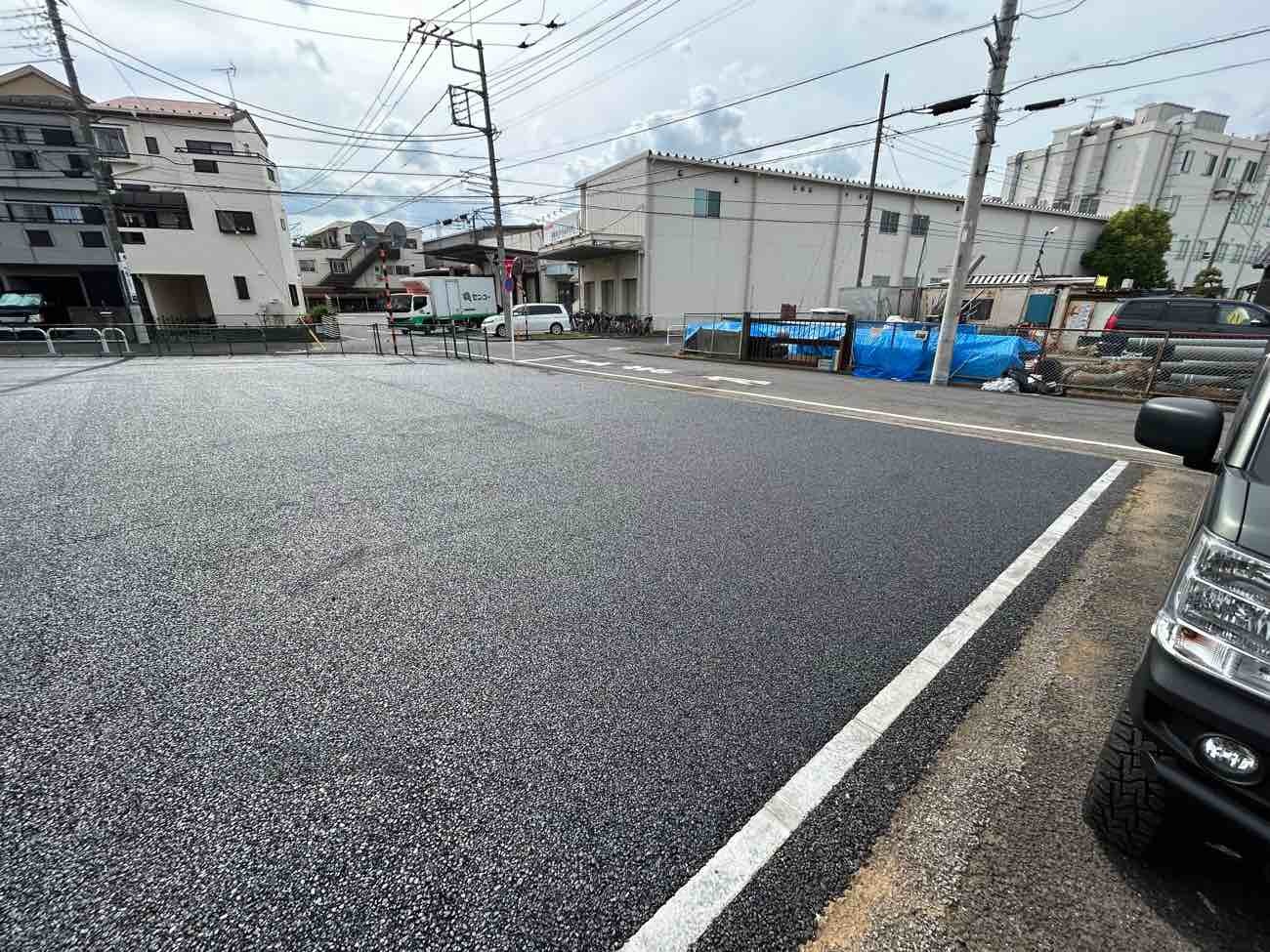 【東京都足立区】Y様駐車場造成アスファルト工事が完了しました。 画像