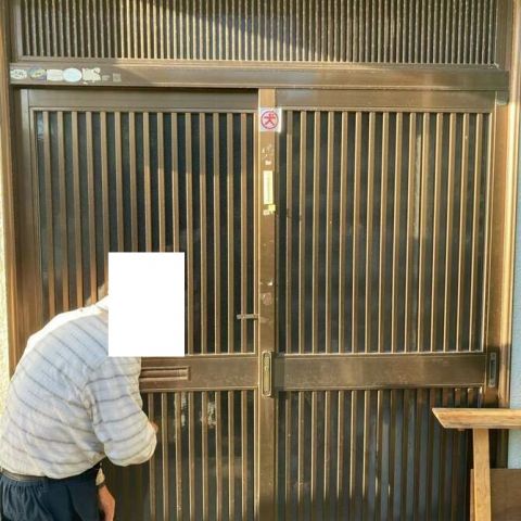 【埼玉県三郷市】I様邸玄関ドア交換工事がはじまります。リクシル リシェント アイキャッチ画像