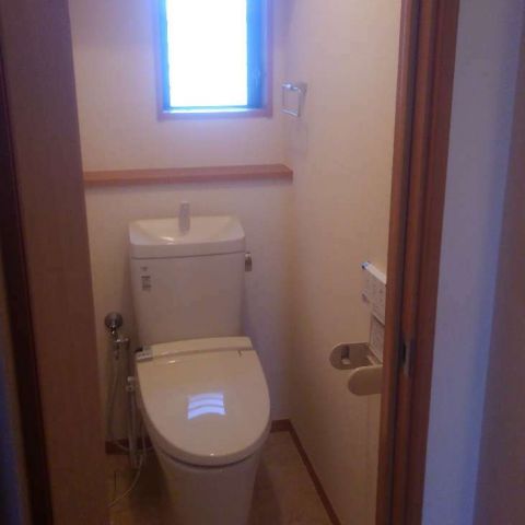 【埼玉県草加市】I様邸トイレ交換工事が完了しました。リクシル アメージュZ アイキャッチ画像