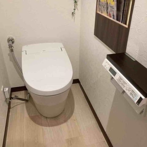 【埼玉県三郷市】S様邸トイレ交換工事が完了しました。LIXILサティスS アイキャッチ画像