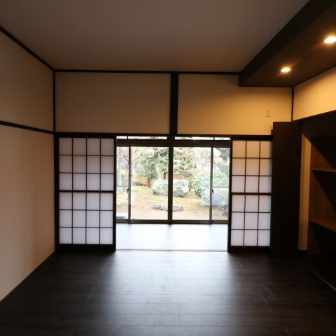 【埼玉県三郷市】K様邸和室から古民家風モダン和室に内装工事が完了しました。 アイキャッチ画像