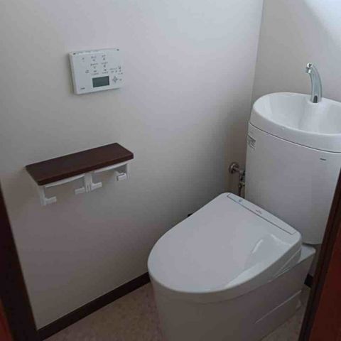 【埼玉県三郷市】S様邸トイレ交換工事が完了しました。TOTO ピュアレストEX アイキャッチ画像