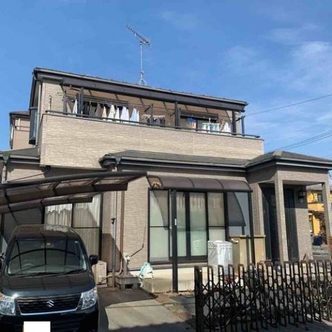 【埼玉県吉川市】S様邸外壁塗装屋根改修工事が始まります。UVガードクリア― ガルバリウム鋼板断熱材有 アイキャッチ画像