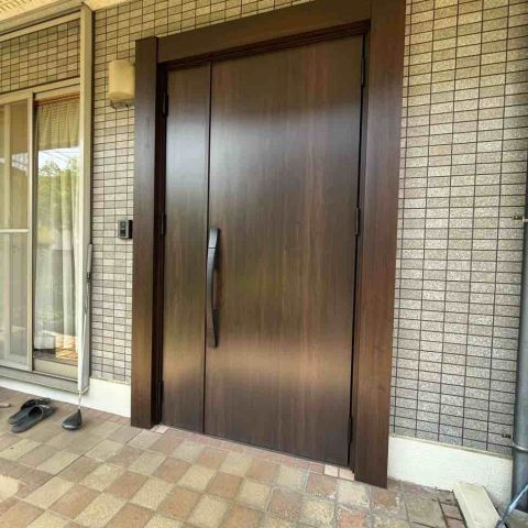 【東京都足立区】F様邸玄関ドア交換工事が始まります。LIXILリシェント 左勝手 アイキャッチ画像