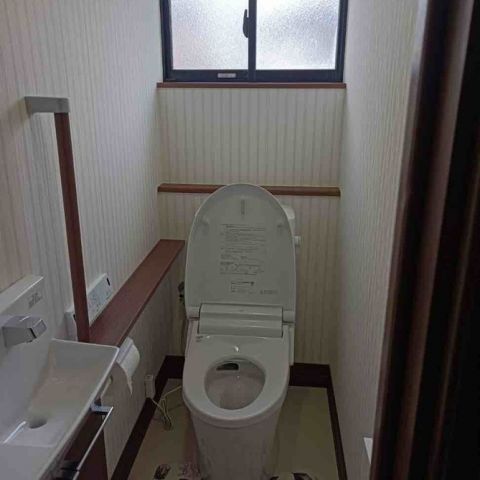 【埼玉県吉川市】S様邸トイレ交換工事が完了しました。LIXILアメージュZA アイキャッチ画像