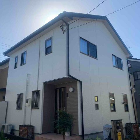 【埼玉県吉川市】S様邸外壁屋根塗装工事が完了しました。日本ペイント パーフェクトトップ アイキャッチ画像
