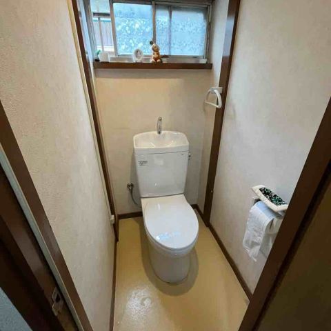 【埼玉県三郷市】A様邸トイレ交換工事が完了しました。TOTO ピュアレストQR アイキャッチ画像