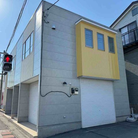 【埼玉県三郷市】M様貸家外壁屋根塗装工事が完了しました。ロックペイント ハイパービルロックセラ アイキャッチ画像