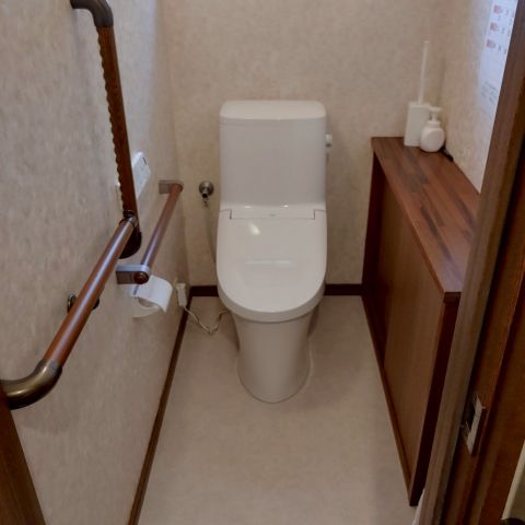 【埼玉県吉川市】S様邸トイレ交換工事 アメージュ リクシル アイキャッチ画像